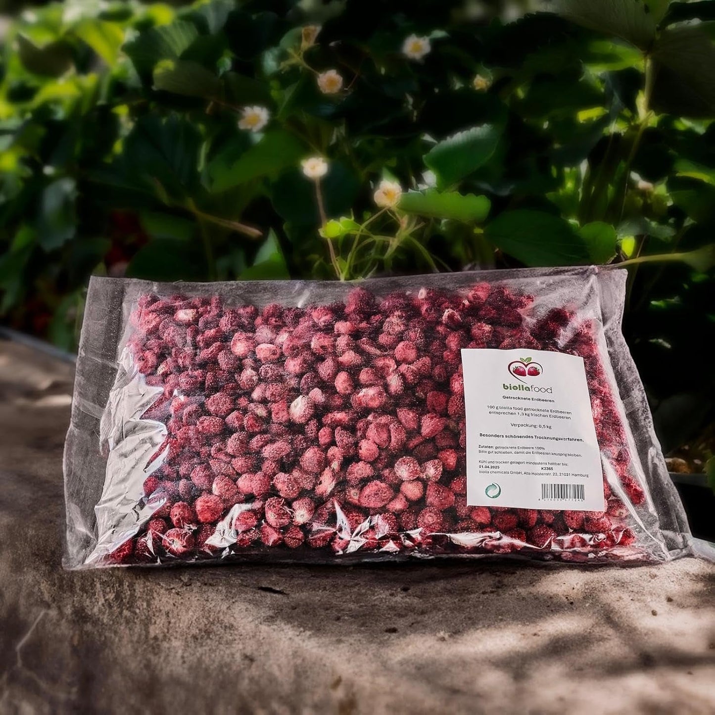 biolla food celé sušené jahody, 0,5 kg, 100% přírodní. Zdravé svačiny pro děti. Ideální do smoothies, ovesných müsli, čajů a kaší. Dlouhá skladovatelnost. VEGANSKÉ, BEZLEPKOVÉ, RAW FOOD Dehydratované produkty Naty Shop