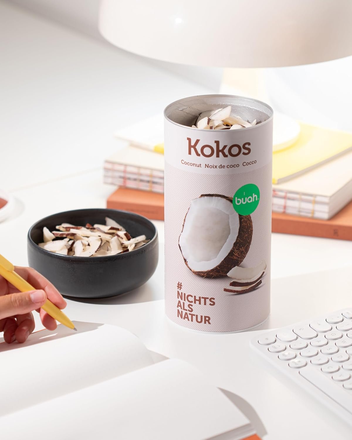 BUAH® Sušené kokosové chipsy | Bio kokosové lupínky, svačina, müsli a kokosové lupínky na pečení | Ideální náhrada za cukroví | Vegan a bez přidaného cukru | 400 g dehydratovaných produktů Naty Shop