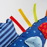 SIGIKID 40104 Active fish Baby Activity PlayQ Hračka pro děti dívky a chlapce doporučeno od 3 měsíců vícebarevné Baby Toys Naty Shop