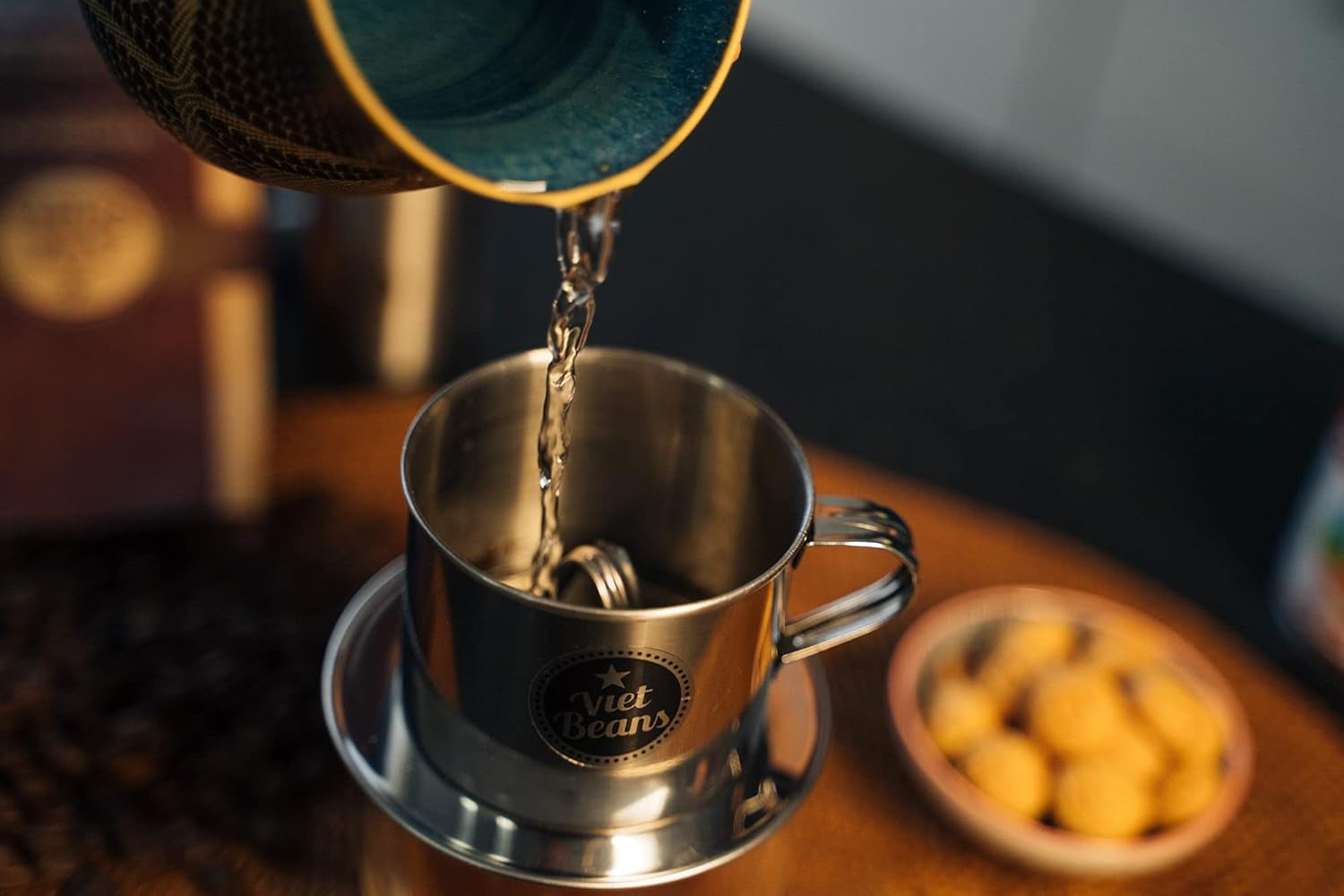 VietBeans Traditional – Ganze Kaffeebohnen – Traditionelle Trommelröstung – Hochwertiger vietnamesischer Kaffee – Geeignet für Fullyautomaten – 250 g