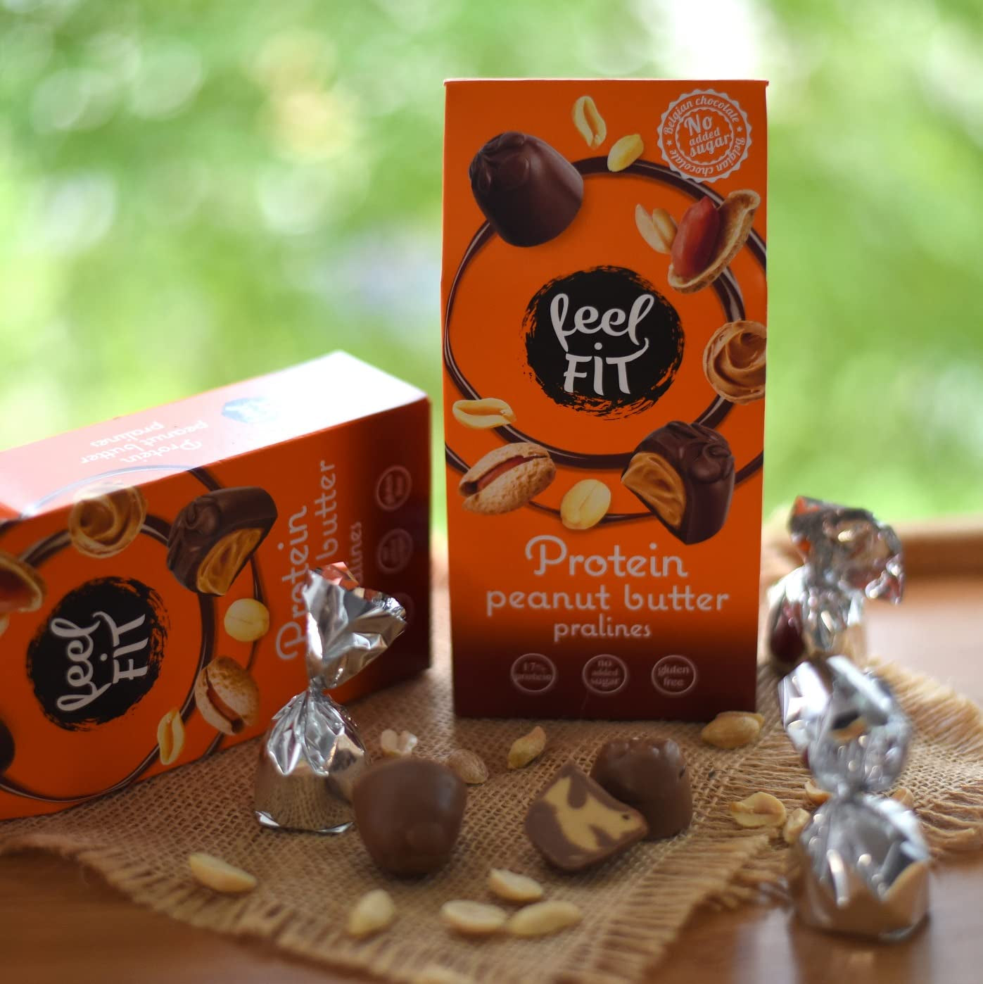 Feel FIT proteinové pralinky s arašídovým máslem ve vysoce kvalitní mléčné čokoládě, bez přidaného cukru, 17 % proteinu, bez lepku 66 g (1 balení)