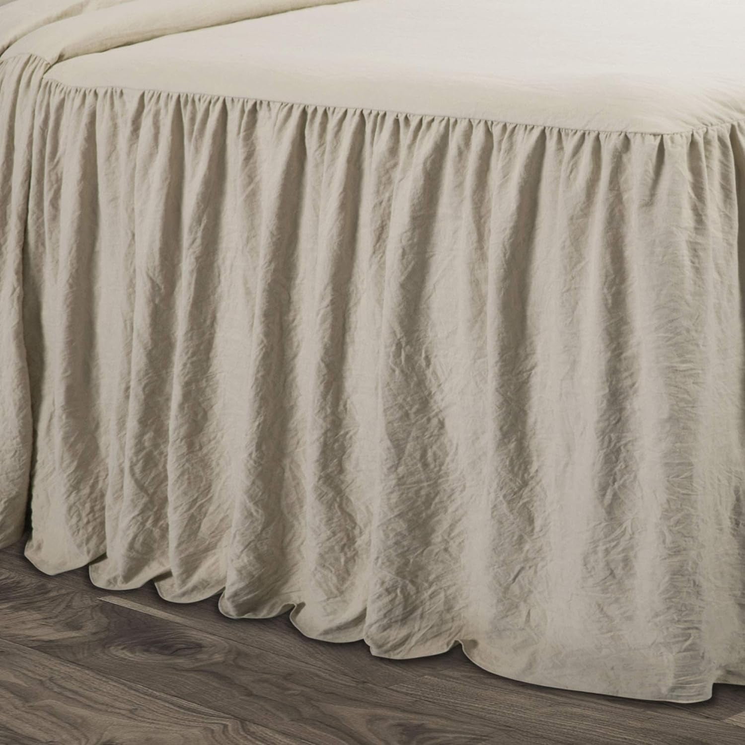 Luxusní sukně s volánkovým povlečením, 3dílná sada luxusního statku Elegantní okouzlující volánkový detail Nadčasový styl a klasický design Měkké a lehké postele a přikrývky s luxusním dekorem velikosti King