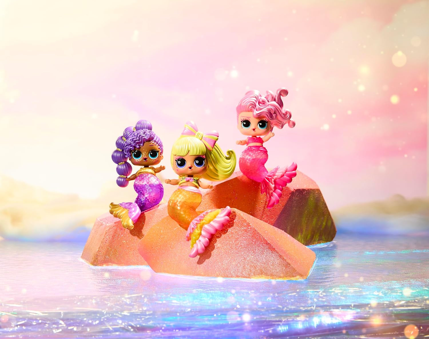 LOL Překvapení! Mermaids Makeover Magic Tots - Skutečný lesk na rty pro vás a vaši panenku, abyste se mohli sami vyrobit, namíchat a vytvořit make-up, Zábavná vodní hra, 6 panenek ke sbírání - Věk 4+