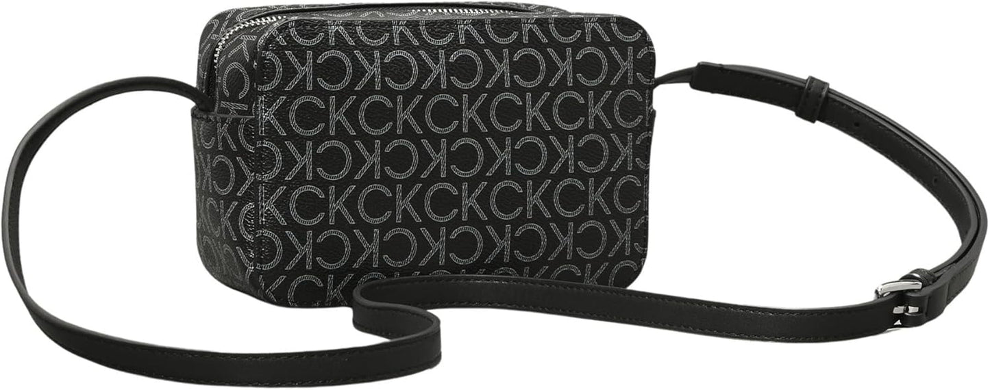 Calvin Klein dámská kabelka přes rameno Ck Must Camera Bag Mono Klein, černá (Black Mono), přírodní velikost Dámské tašky Naty Shop