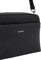 Calvin Klein Dámská taška přes rameno Must Taška na fotoaparát Mono Široký popruh přes rameno, Černá (Ck Black), Dámské tašky životní velikosti Naty Shop