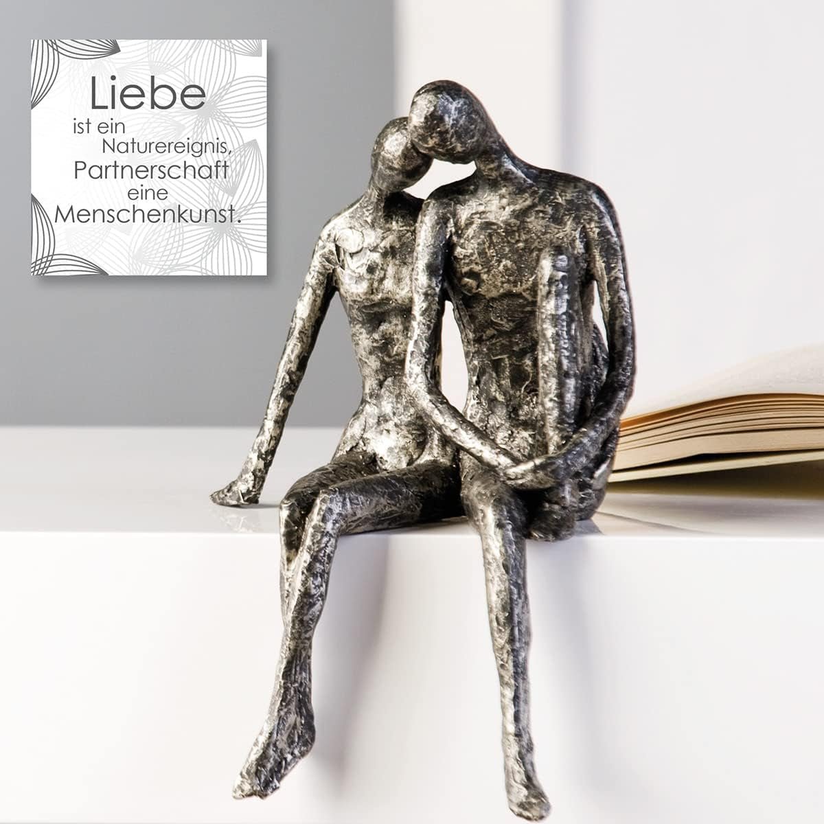Casablanca Sculpture - Dekorativní figurka pro páry - Polyresin - Barva: starožitná stříbrná Výška 25 cm Sošky a plastiky Naty Shop