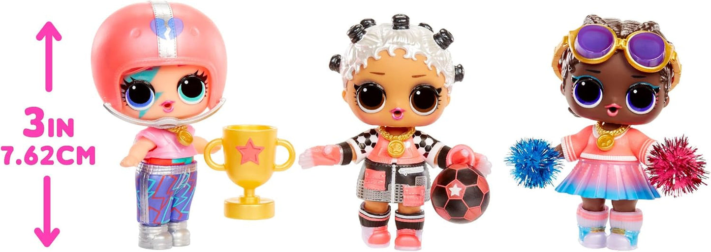 LOL Překvapení! All-Star Sports Vault Tots Collection – obsahuje 1 panenku, obrněné balení, 12 sběratelských panenek, 8 doplňků pro rozbalení, ideální pro děti od 4 let, růžová