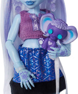 Monster High Self-Scare Secrets Abbey Bominable panenka a sada doplňků s 13 realistickými překvapeními, jako je henna, kresby a háčkování JHK44