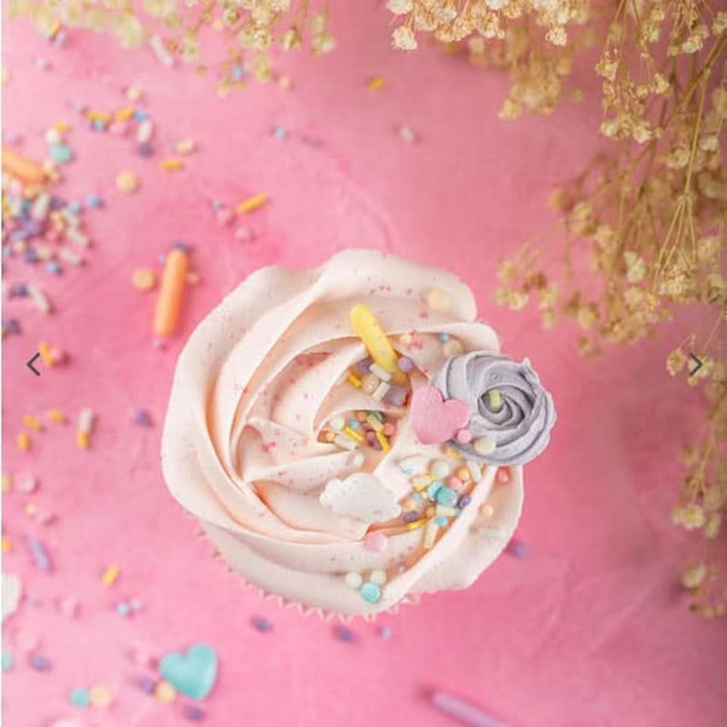 Super Streusel Carusel Pastel, sypání v pastelových barvách, 90 gramů Sprinkles Naty Shop