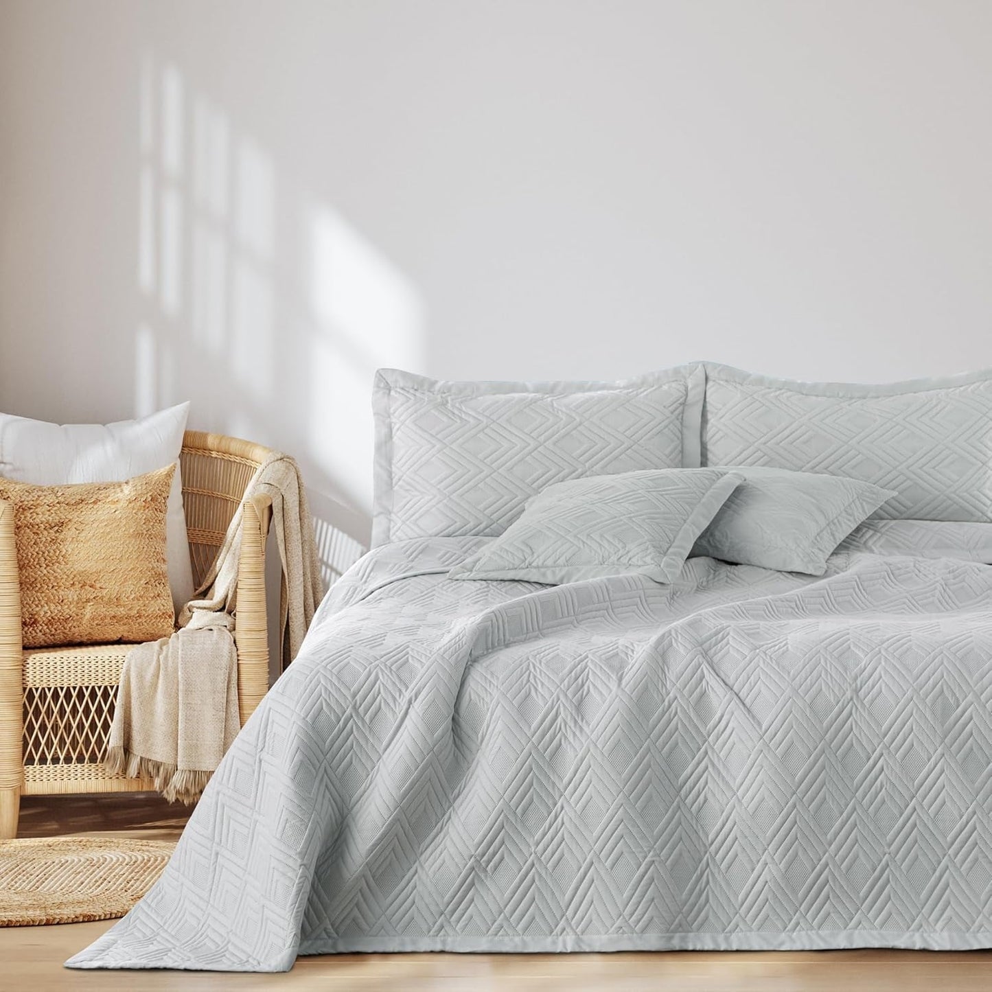Ameliahome přehoz 170X210 Cm Oboustranný přehoz Ultrazvukové prošívání Polyester Ofélie tmavě zelená Postele a přikrývky Besuche den AmeliaHome-Store Ophelia Silver 170X210 Cm