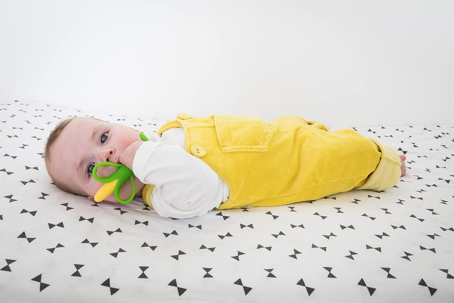 Nuby - Kukuřičný klas - 3M+, vícebarevný