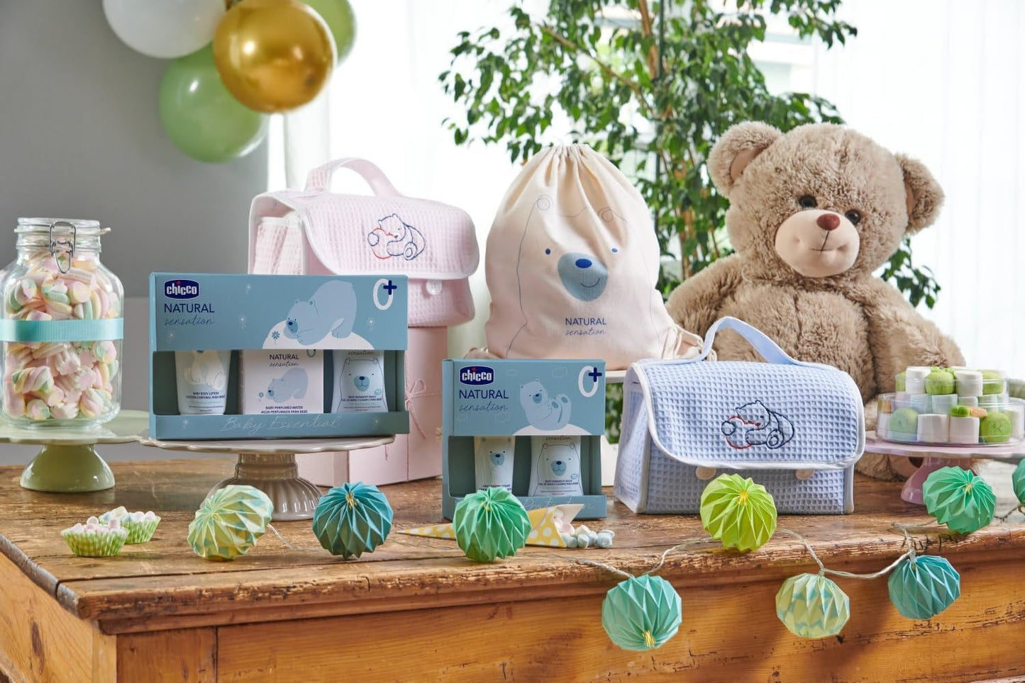 CHICCO NATURAL SENSATION - SADA 2: 1 ŠAMPON A KOUPEL - NEVYSUŠUJÍCÍ 200 ML, 1 KRÉM 4V1 CHANGE 100 ML Děti - Koupel a péče o pleť Naty Shop