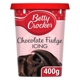 Chocolate Fudge Icing 400g - Dortová poleva s čokoládou a karamelem Naty Shop cukrová pasta