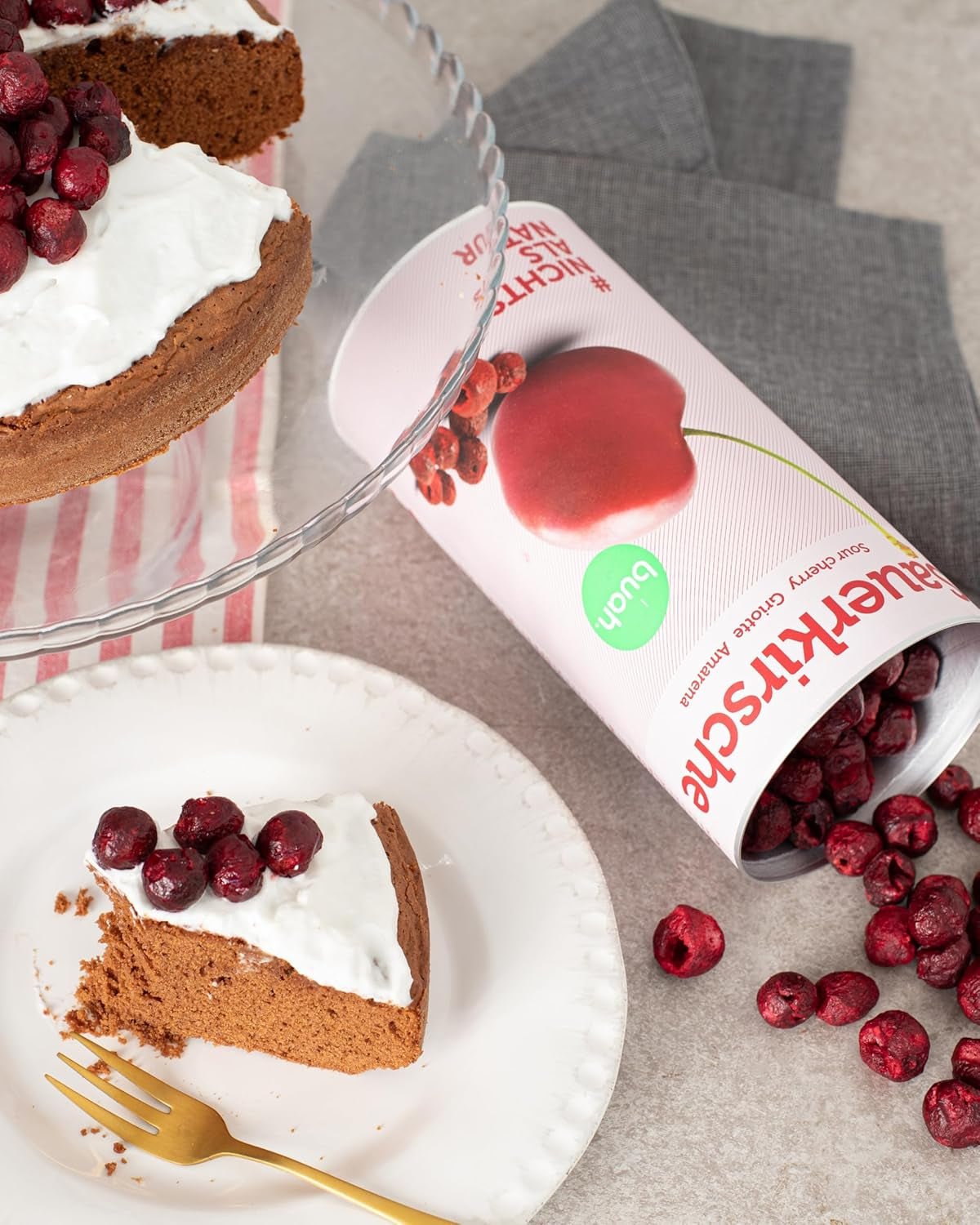 Mrazem sušené hořké třešně BUAH® | Celé hořké třešně jako svačina nebo do müsli | Ideální náhrada za cukroví | Vegan a bez přidaného cukru | 135 g dehydratovaných produktů Naty Shop