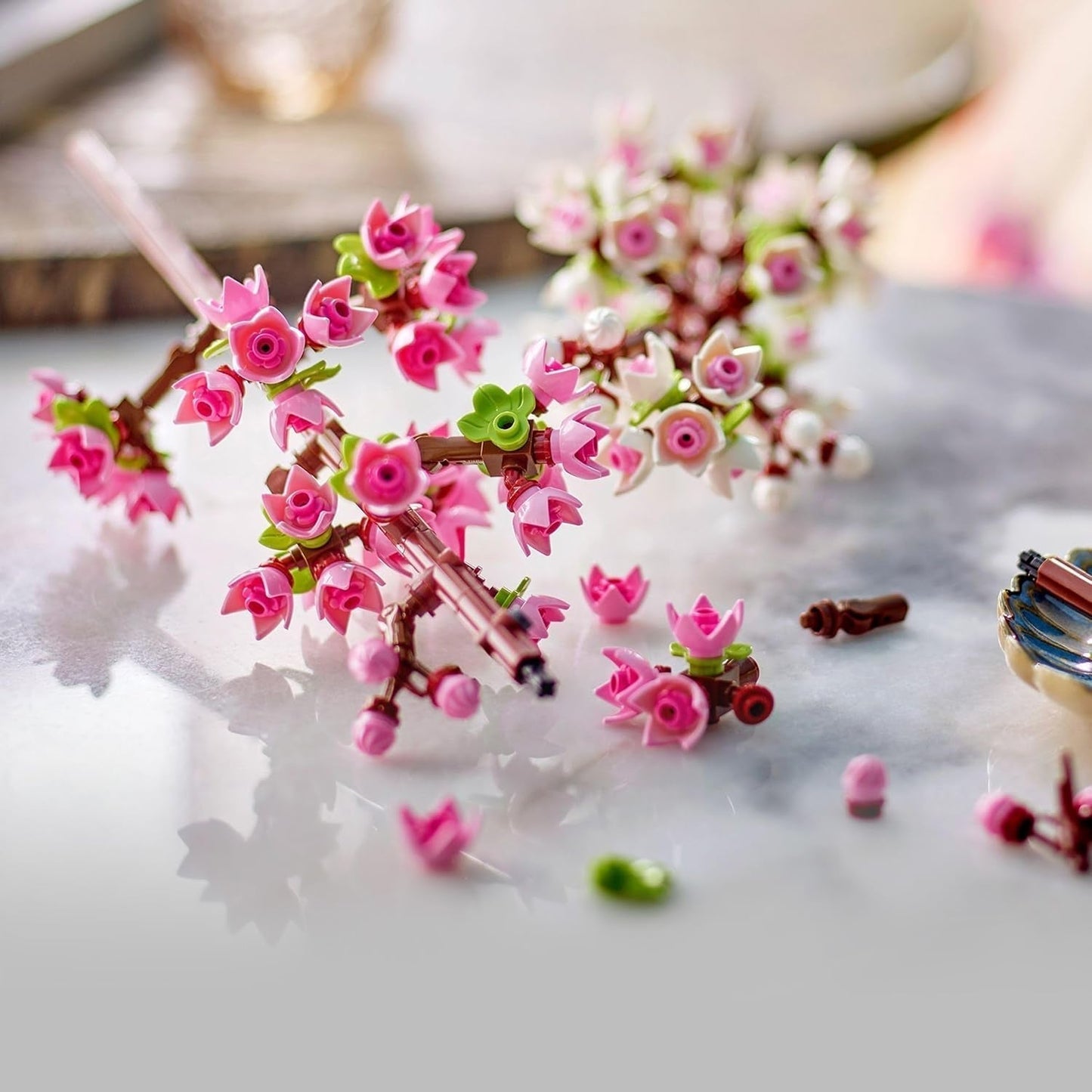 LEGO Botanicals Cherry Blossoms - Umělé květiny ke stavění - Dekorace na stůl pro děti - Kytice na vystavení - Dárek pro ženy a muže od 8 let - Kolekce botaniky 40725 Stavebnice Besuche den LEGO-Store