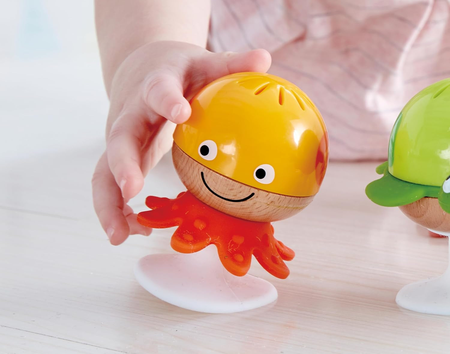 Sada chrastítek s přísavkou Hape | Tři zvířata s prvky kousacího kroužku, želva, chobotnice a velryba | Učící hračka od 0 měsíců Bebe Toys Naty Shop