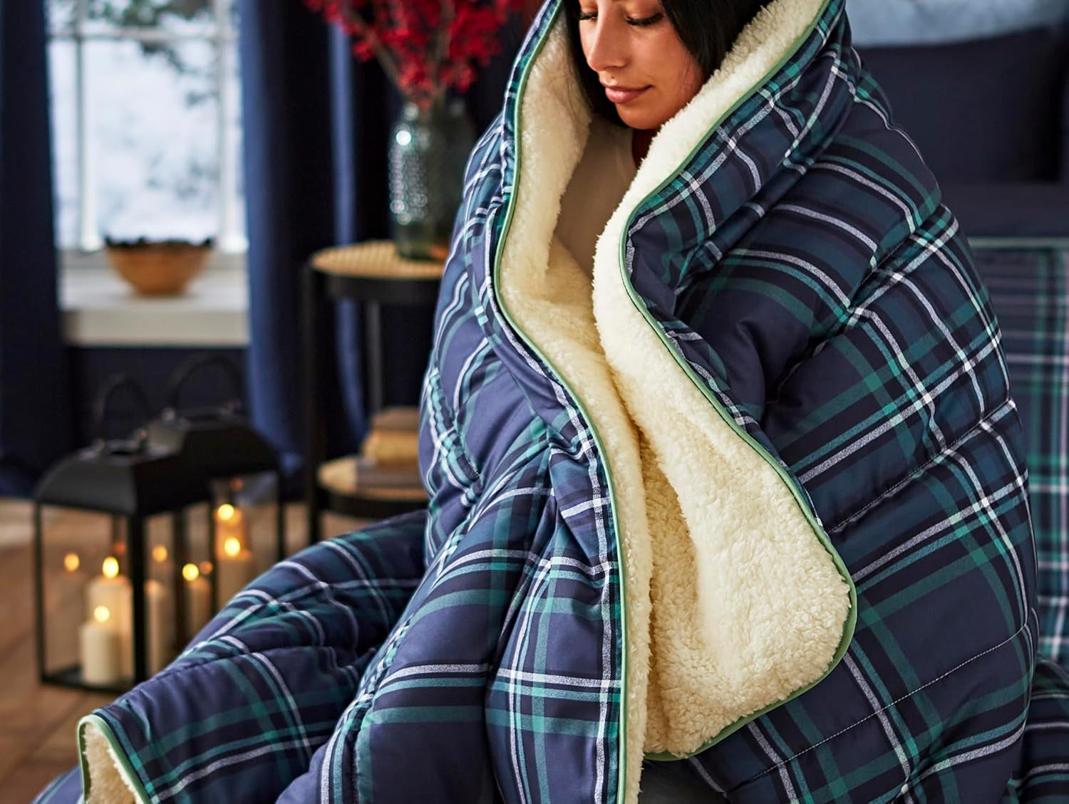 Night Lark Cozy Sherpa Fleece deka, klasický červený tartan, 9 Tog, luxusní, nadýchaná, silná a oboustranná, ideální na gauč, postel, gauč, gauč. Hypoalergenní, lze prát v pračce, Velikost: Postele a přikrývky Night Lark tartan klasická tmavě modrá Jednolůžko