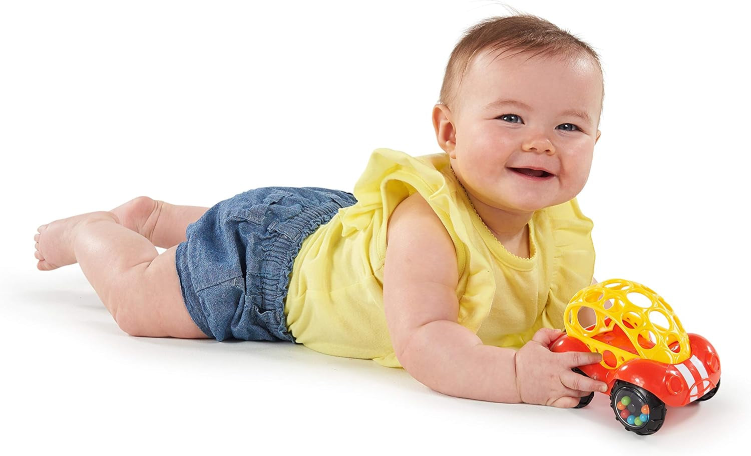 Bright Starts Oball Rattle Toy Motor Activity Hračka pro miminka a batolata od 3 měsíců 1 kus Náhodná barva Modrá nebo červená Dětské hračky Naty Shop