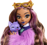 Panenka Monster High Clawdeen Wolf se psem Crescent a doplňky, jako je batoh, kalendář, svačiny a další, HRP65 Naty Shop Dolls