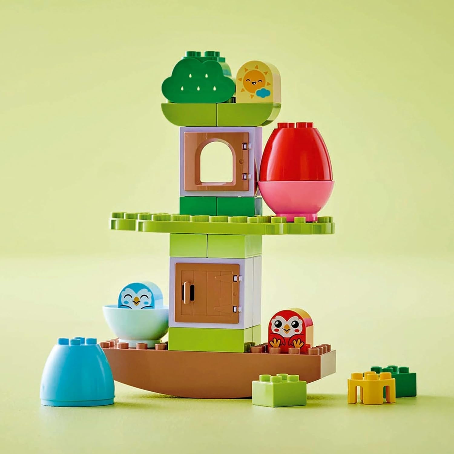 LEGO DUPLO strom na balancování a skládání, vývojová hračka, stavebnice pro děti od 18 měsíců, kreativní hračka pro děti, vzdělávací hračka se 2 hračkami ptáčky 10440 Stavebnice Besuche den LEGO-Store