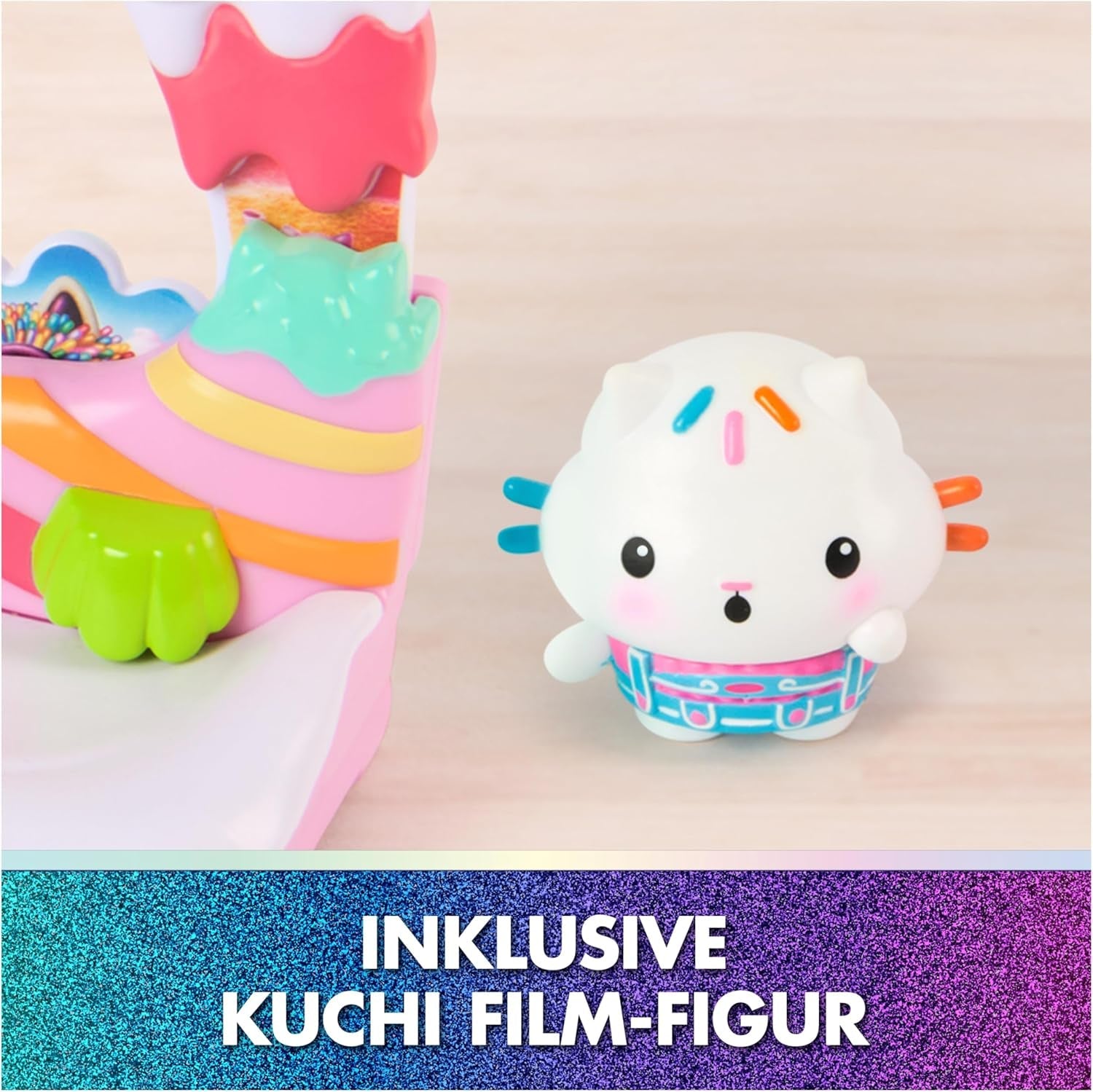DREAMWORKS DOMEČEK PRO PANENKY GABBY: FILM – Kuchi's Sweet Balcony Playset s figurkami domečku pro panenky a doplňky pro děti od 3 let