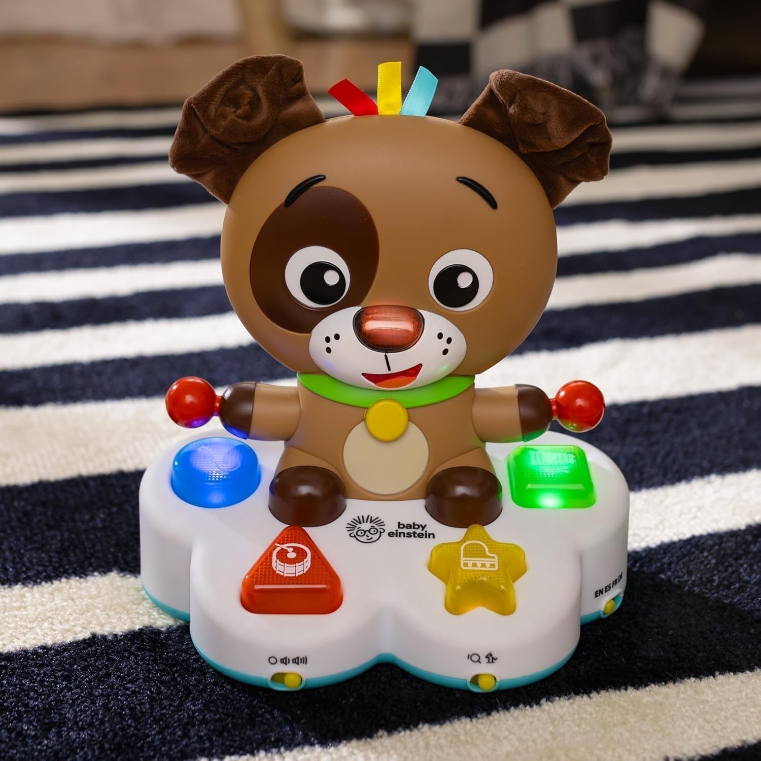Hudební výuková hračka Baby Einstein, Drum & Learn Dean – multisenzorická hračka pro miminko, 2 herní režimy, barvy, tvary a nástroje, 50+ zvuků, od 6 měsíců Hračky pro miminka Naty Shop