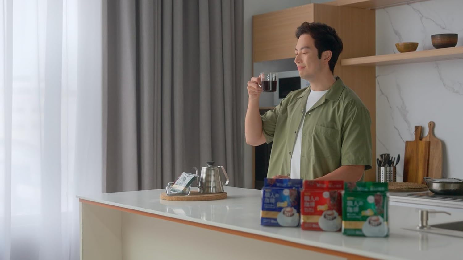 Japan Craftsman Coffee Jednorázová filtrační káva Brazil Vietnam Light Blend 16 sáčků.