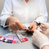 100 pomůcek na zdobení nehtů, šablon na zdobení nehtů, průhledné kulaté hlavy a pomůcek na zdobení nehtů Natural Color Ballet, dodává se se 2 digitálními třpytivými nálepkami 1-100