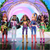 Unicorn Academy Valentina Doll - originální panenka z oblíbené série Netflix, měří 24 cm a má 5 doplňků pro nápadité hraní rolí, pro děti od 4 let.
