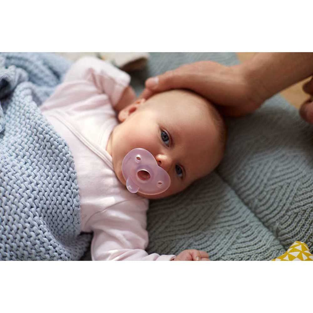 Philips AVENT Soothie - dudlík bez BPA pro děti ve věku 0-6 měsíců, růžový/světle růžový (model SCF099/22)