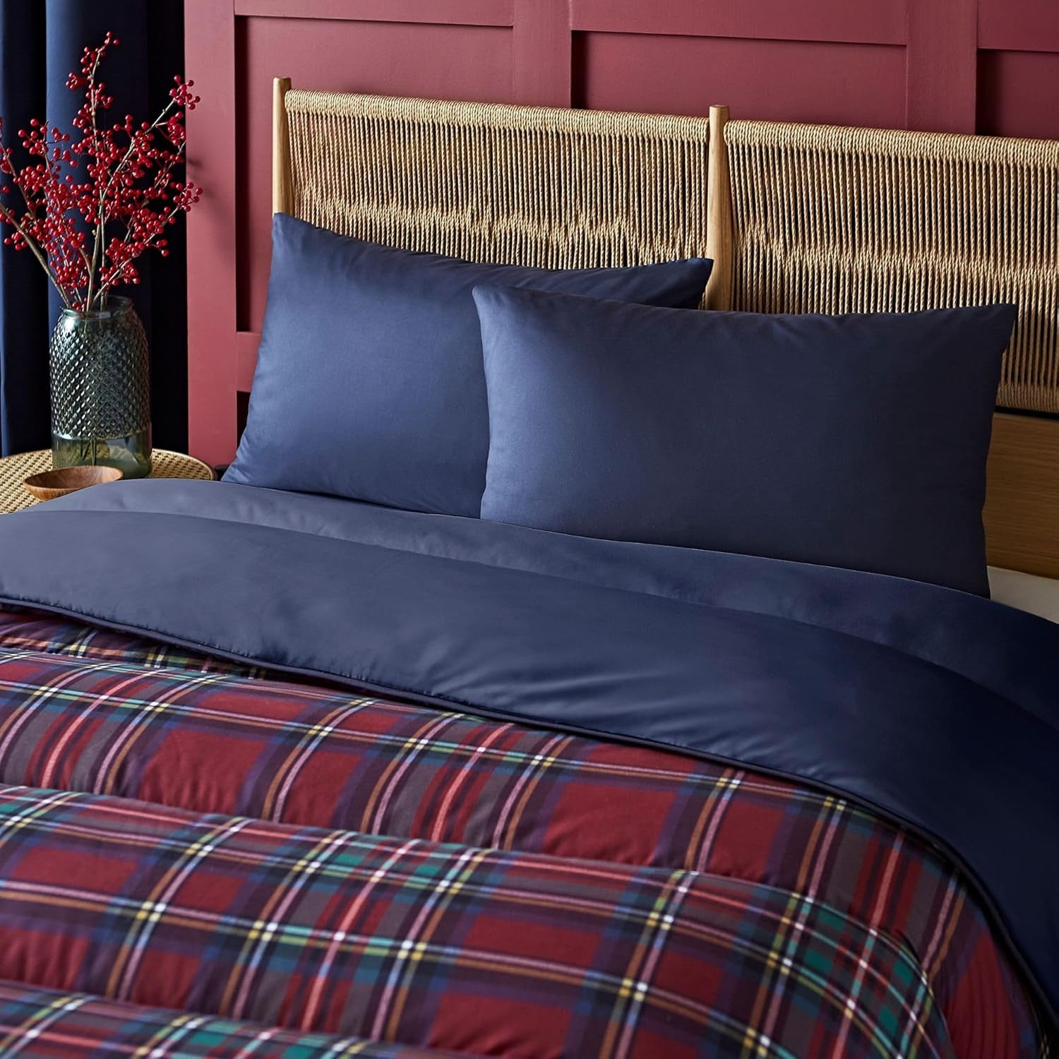 Sada přikrývek a povlaků na polštář Night Lark, 10,5 kousku, jeden, klasický červený tartan, luxusní povlečení, hypoalergenní, peřiny a přikrývky, které lze prát v pračce Naty Shop