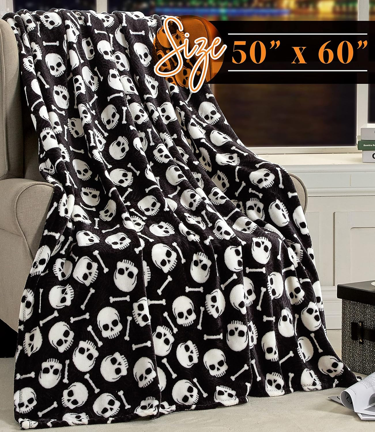 Elegantní komfortní lehká přikrývka s halloweenským motivem, měkká, útulná a plyšová, ideální pro odpočinek v tomto strašidelném období, 127 x 152,4 cm, lebka a kosti Elegantní pohodlné postele a přikrývky