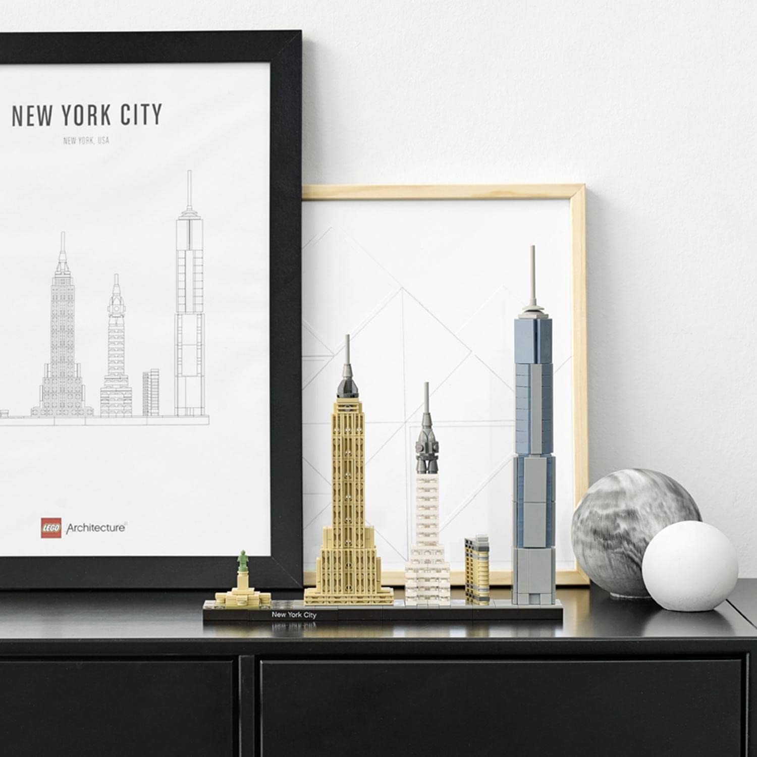 Stavebnice LEGO Architecture New York City, Stavebnice Skyline se Světovým obchodním centrem a Sochou Svobody, Řemesla pro dospělé, Dekorace do domácnosti a kanceláře, Dárky pro ženy a muže 21028 Stavebnice Besuche den LEGO-Store