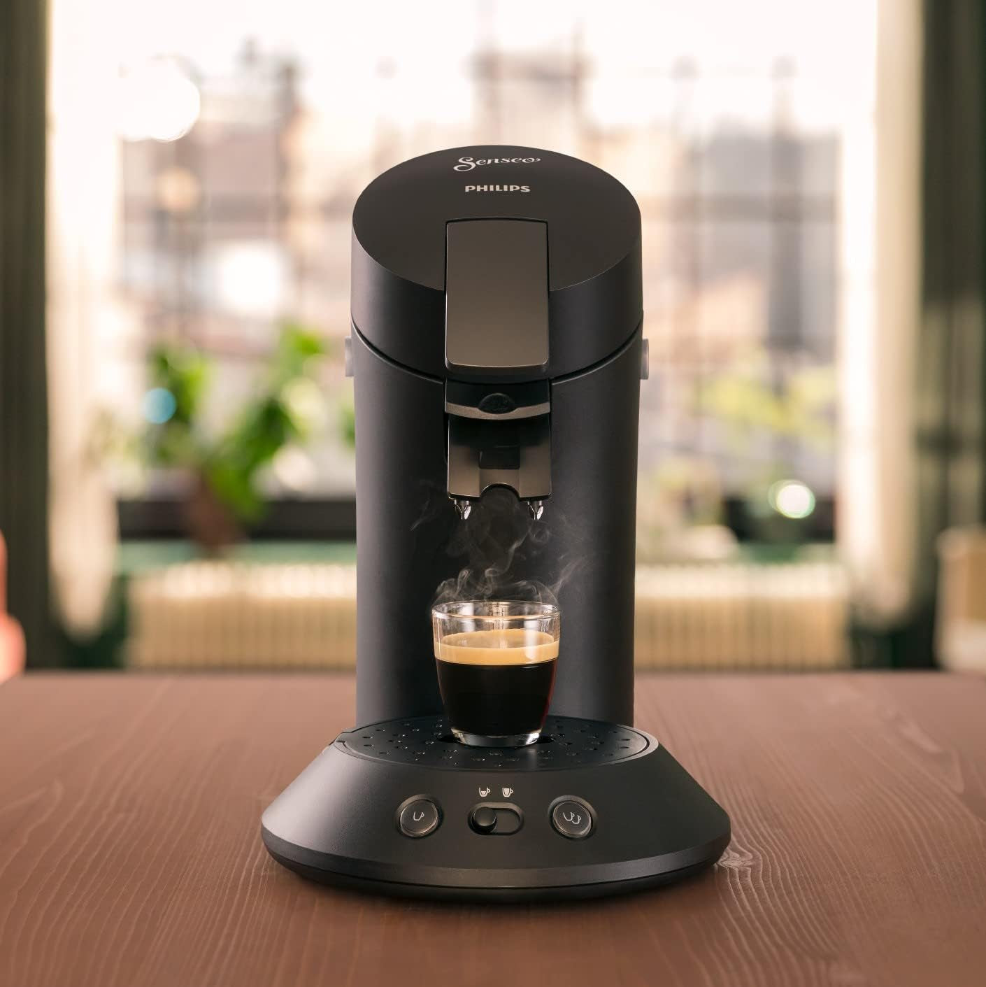 Espresso kávovar PHILIPS Original Plus Eco, výběr intenzity kávy, technologie Coffee Boost, 80 % recyklovaný plast*, 45 % snížená spotřeba energie**, 2 šálky současně, klavírní čerň (CSA210/22)