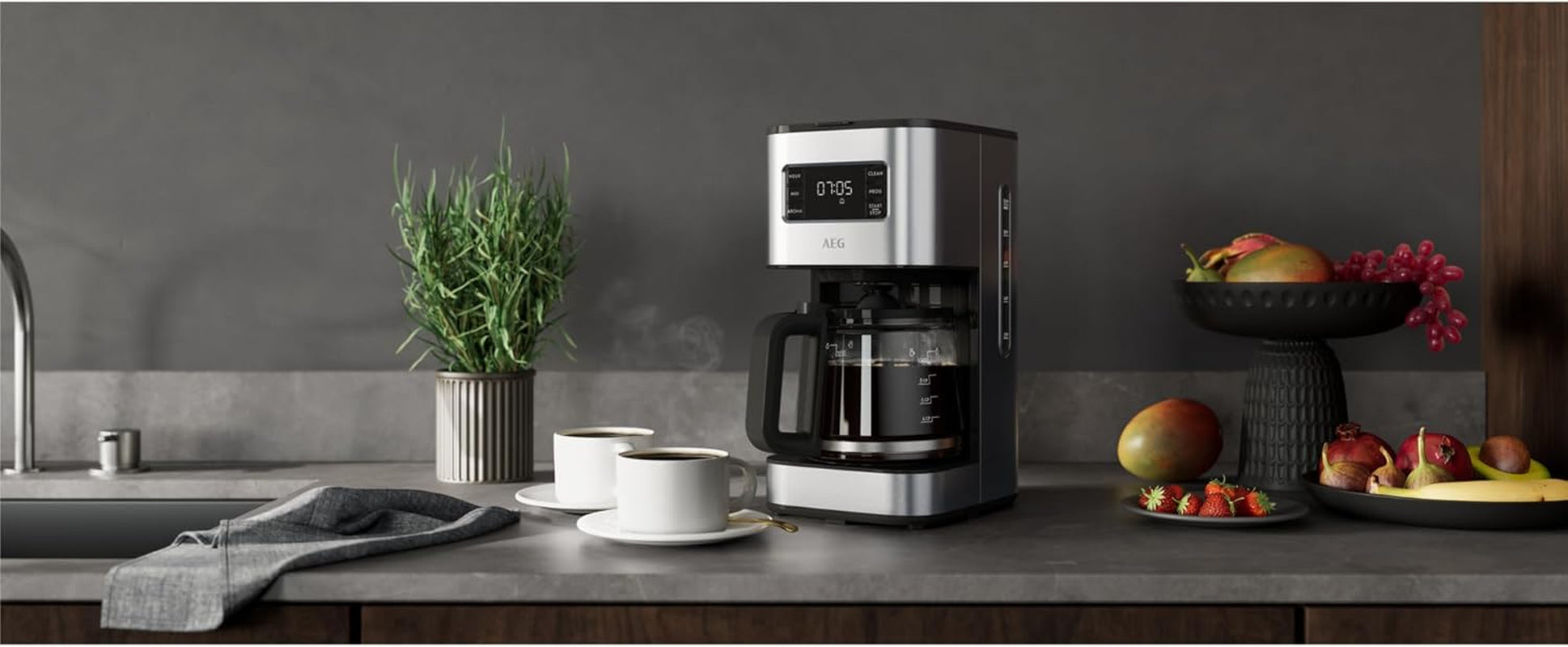 Espresso AEG Deli 5, 1,5 l, programovatelný časovač, funkce udržování teploty, bezpečnostní zastavení, ukazatel hladiny vody, optimální dávkování, funkce proti odkapávání, nerez, CM5-1-6ST