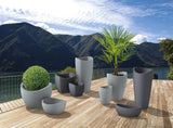 Scheurich Wave Globe High, vysoká plastová nádoba, černá žula, průměr 29,8 cm, výška 40 cm, objem 6 l.