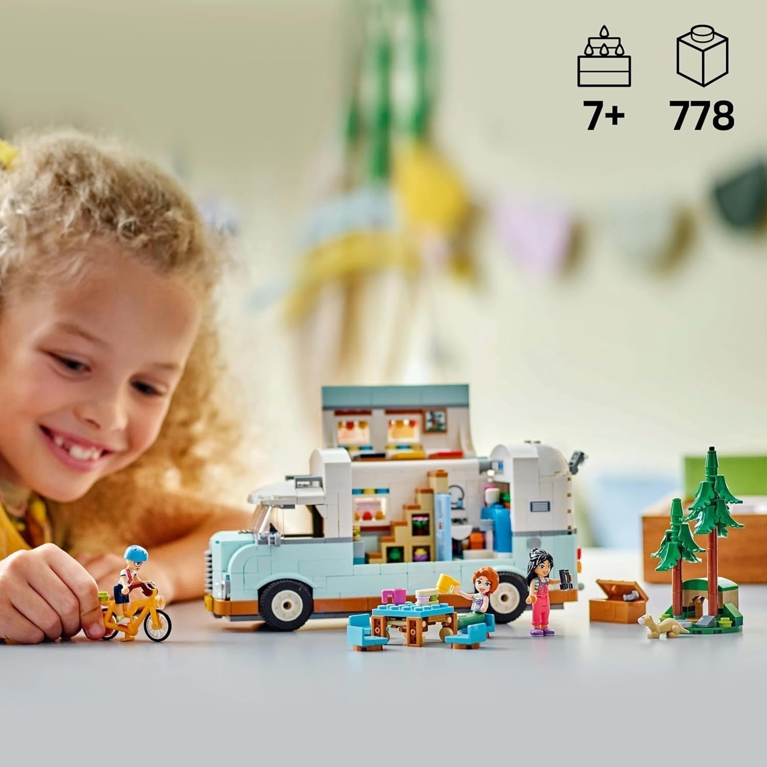 Karavana LEGO Friends, stavebnice na hraní rolí s karavanem, dárek pro dívky od 7 let, kreativní sada se 3 minifigurkami a figurkou fretky 42663 Stavebnice Besuche den LEGO-Store