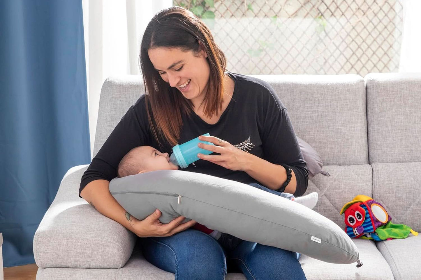 Innovagoods - Multifunkční kojící polštář, Ergonomický design pro relaxaci matky a dítěte, Nastavitelný do různých poloh, Pratelný, Barevný, Polybavlna Příslušenství Jídlo a kojení Baby Naty Shop