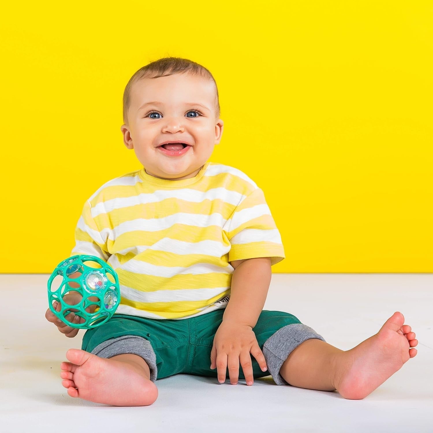 Šestidílná dárková sada Bright Starts Little Shakers - Dětská chrastítka a kousátka BPA Free Easy to Cat Unisex Newborn+