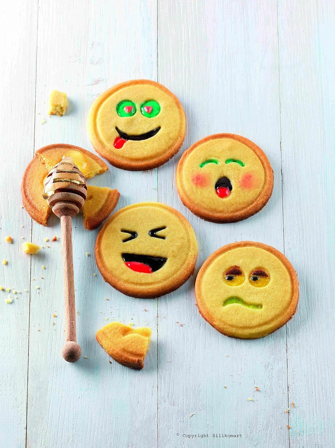 Silikomart 25.440.39.0069, sada řezaček Emoji, Ø73 MM Naty Shop