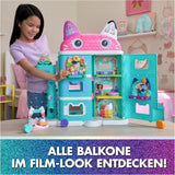 DREAMWORKS DOMEČEK PRO PANENKY GABBY: FILM – Kuchi's Sweet Balcony Playset s figurkami domečku pro panenky a doplňky pro děti od 3 let