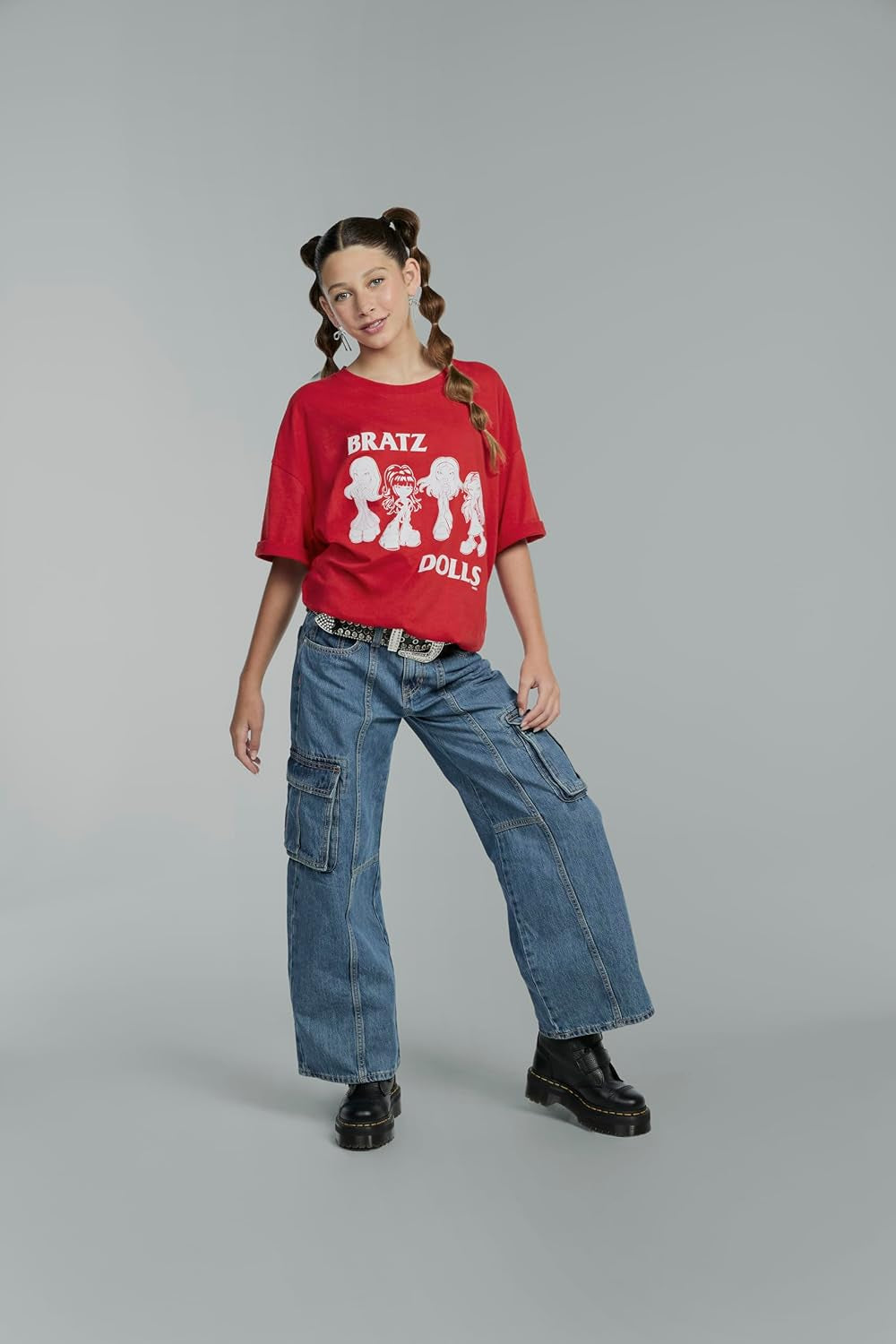 Módní panenka ve stylu trička Bratz Stylin' Jade obsahuje doplňky Roztomilá holčička