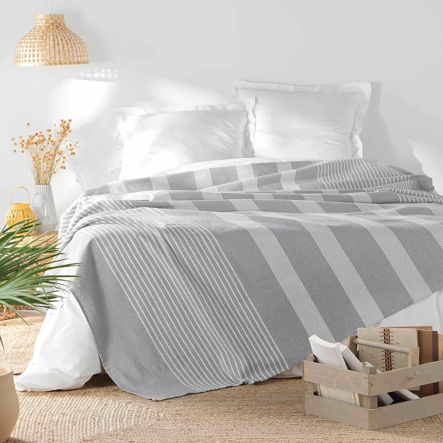 Douceur D'Intérieur, přehoz na postel (220 X 240 cm), šedá, bavlna a polyester Postele a přikrývky Douceur d'Intérieur