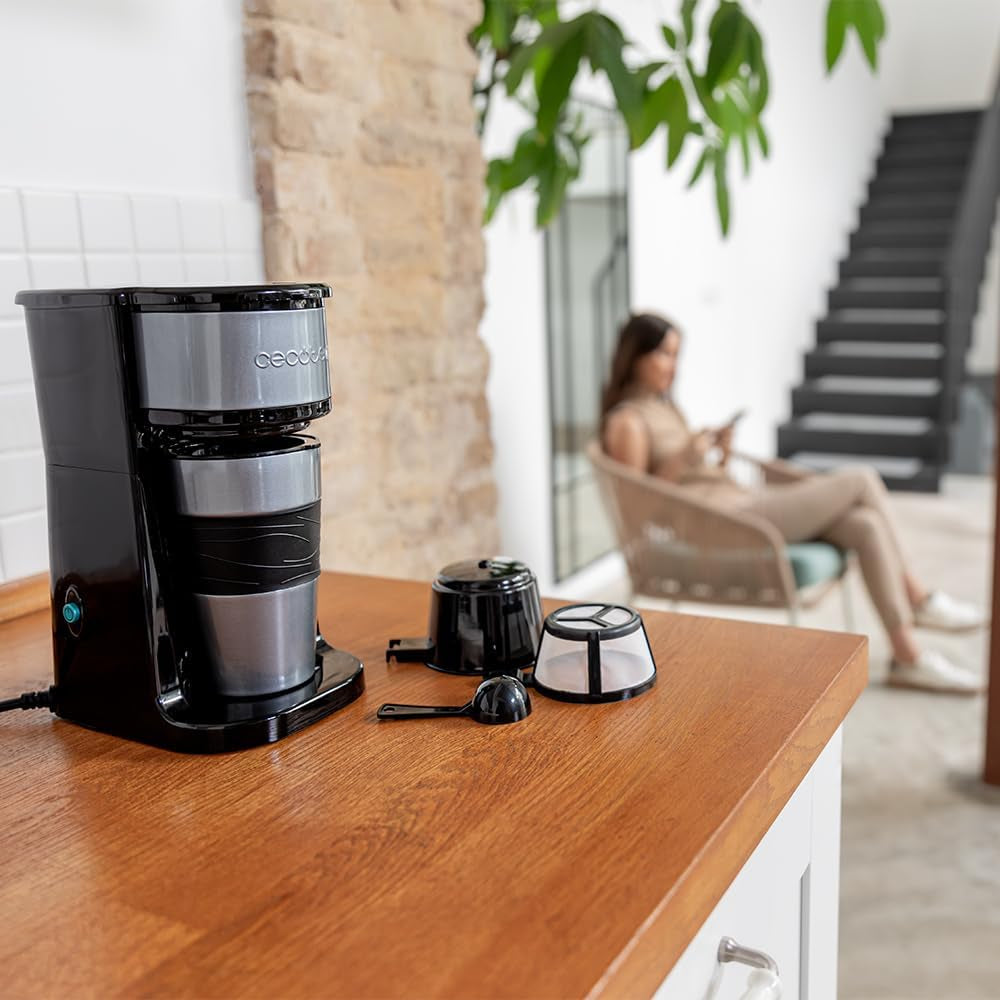 Espresso Cecotec Coffee 66 Drop & Go s termo karafou, 700 W, objem 420 ml, utěsněný výtok, permanentní nebo papírový filtr, funkce automatického vypnutí, nádoba s okénkem