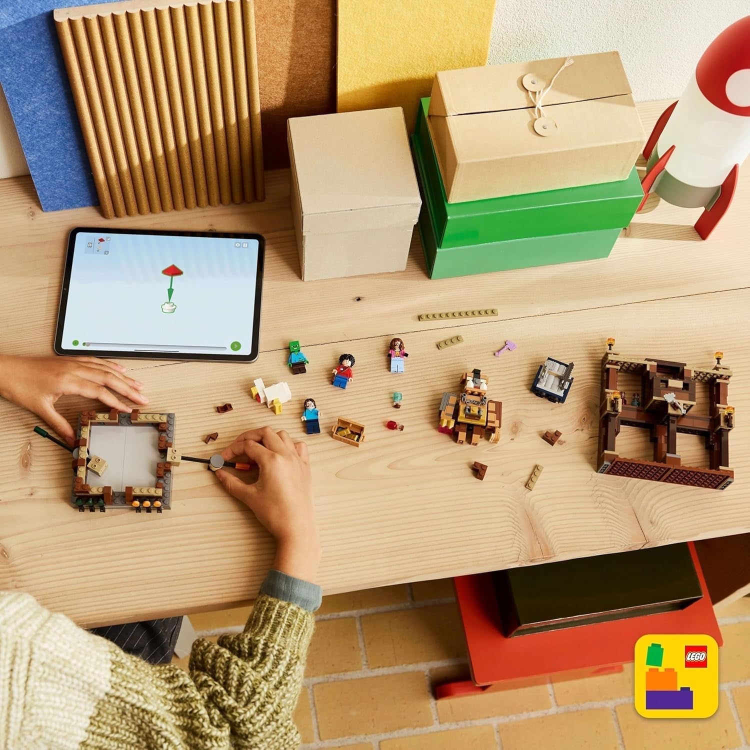 LEGO Minecraft Forest Manor s boxerským ringem - Herní sada se zombie a Oberborstem - Interaktivní stavebnice s vybavením a drahami - Dárek pro chlapce a dívky 10+ - 21272 stavebnic Besuche den LEGO-Store