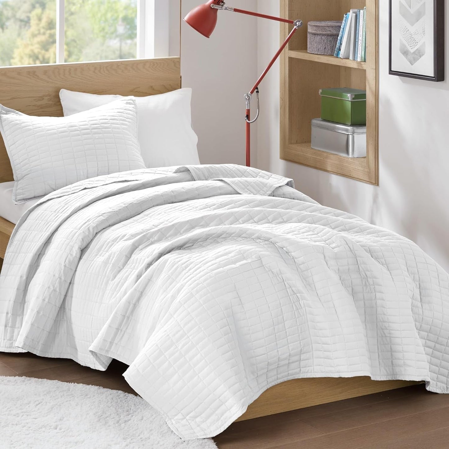 Comfort Spaces Sada přikrývek Kienna Luxusní letní přikrývka s dvojitým stehem Lehká měkká povlečení na celý rok Odpovídající povlak na polštář Bílá přikrývka velikosti King (264,2 x 228,6 cm) Naty Shop Přikrývky a přikrývky Zahradní bílá/Opulentní přikrývka Twin/Twin Xl (66"X90")