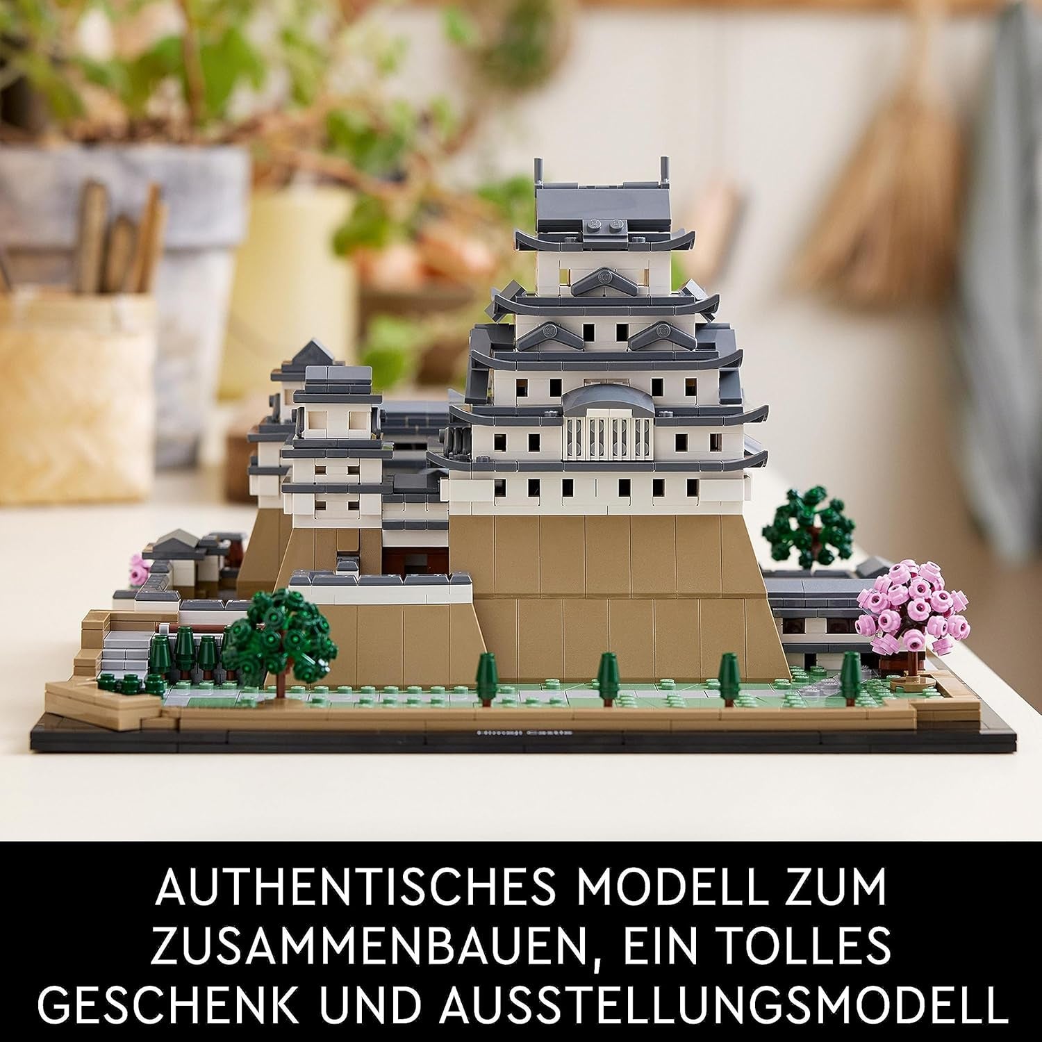 LEGO Architecture hrad Himedži, stavebnice pro dospělé modelky, sbírka památek, kreativní zahradnictví a sada fanoušků japonské kultury s třešňovým květem, dárek pro něj a její 21060 stavebnice Besuche den LEGO-Store