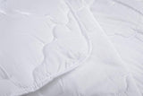 V.I.P. Velmi důležitá přikrývka Pillow Down na zimu, schválená třída 1, 100% polyester, silikon, karton, 155 X 205 cm, velikost 300, bílá Přikrývky a přikrývky Naty Shop
