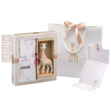 Narozeninová dárková sada žirafa Sophie Sofistikovaný chrastítko poet 00012 Toys Bebe Naty Shop Stele Sophie La Girafe set deka a kousací hračka pro děti