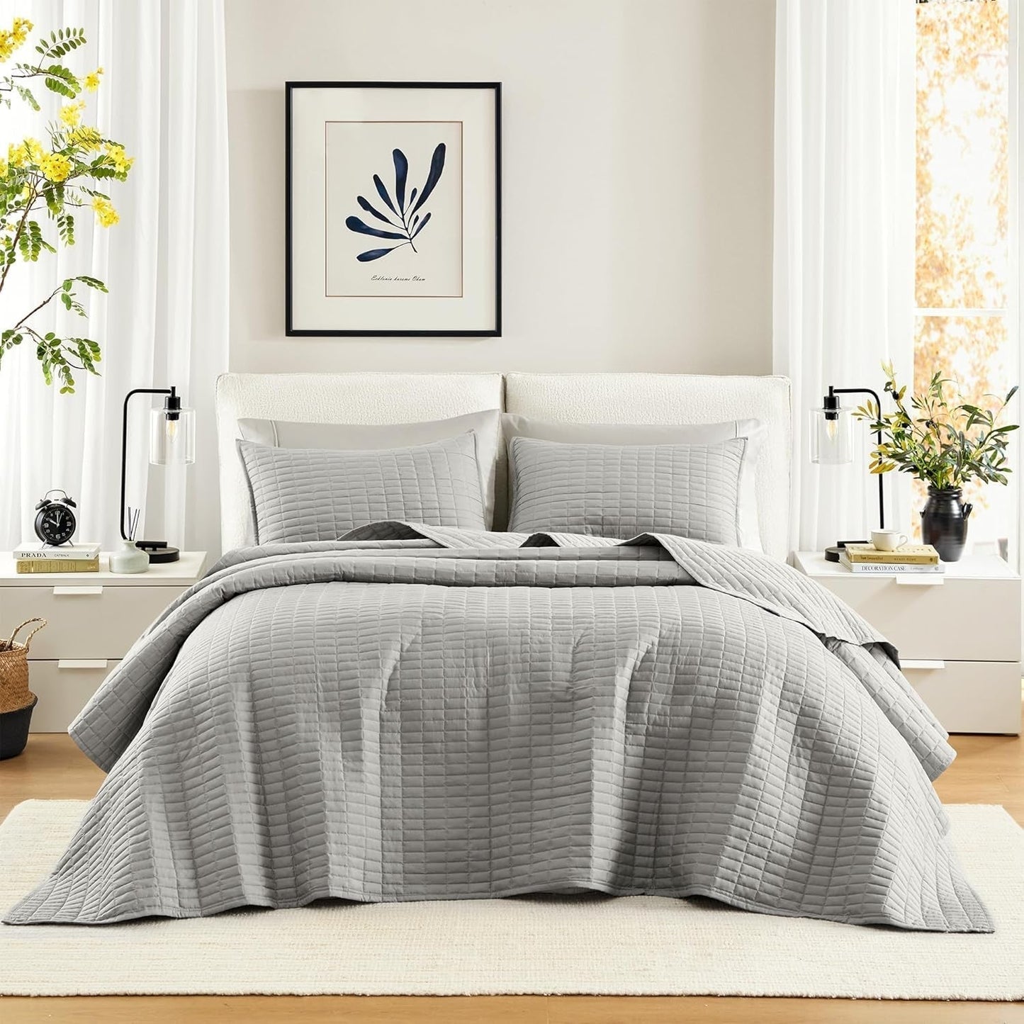 Sada přikrývek Comfort Spaces Kienna, luxusní dvojité prošívání, letní přikrývka, lehká, měkká, celoroční povlečení, odpovídající povlak na polštář, bílá, přikrývka na postele velikosti King (264,2 x 228,6 cm), přikrývky a přikrývky Naty Shop Šedá přehoz na postel velikosti King (120"X118")